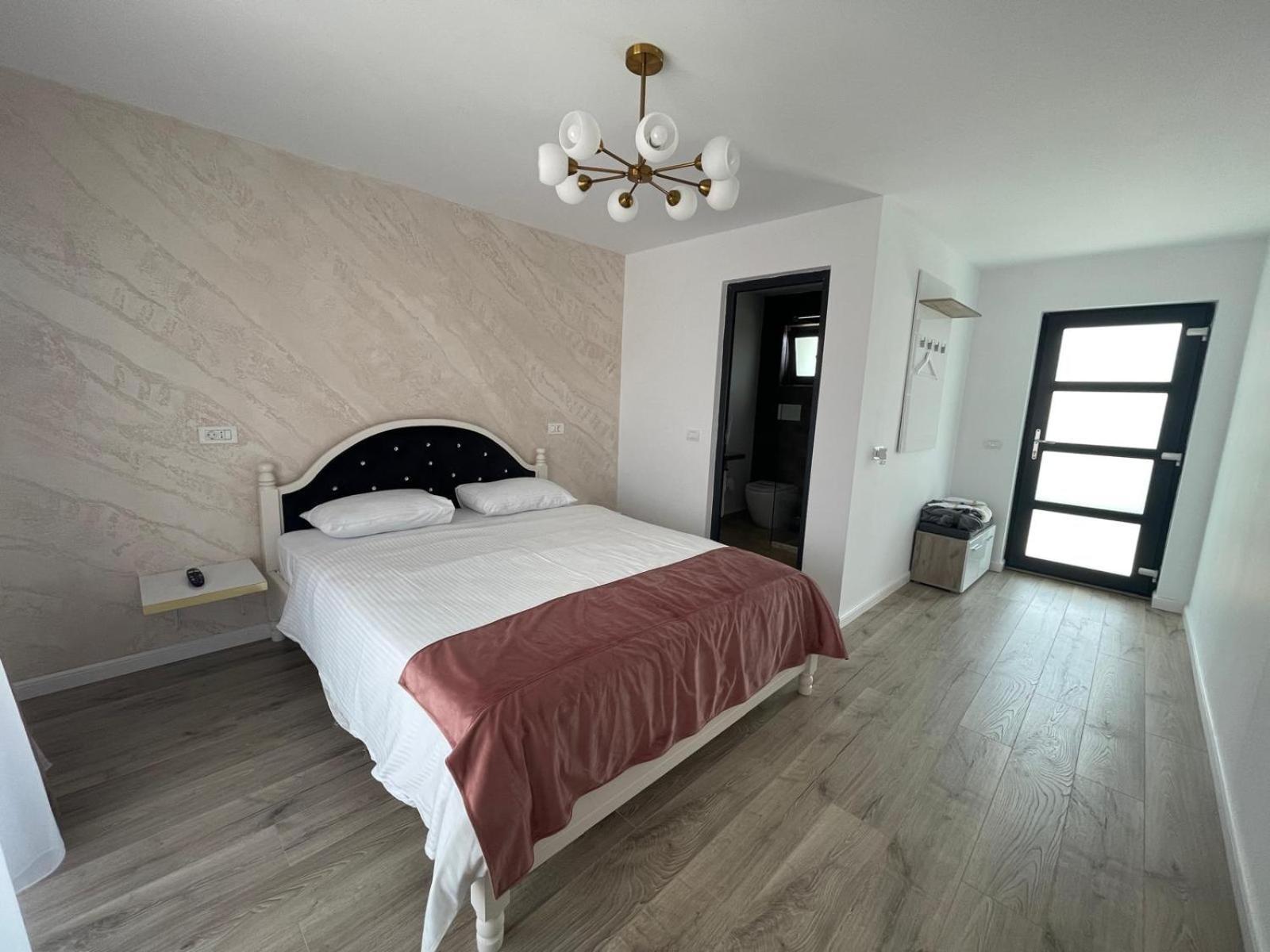 Cataleya House Hotell Oesti-Paminteni Exteriör bild