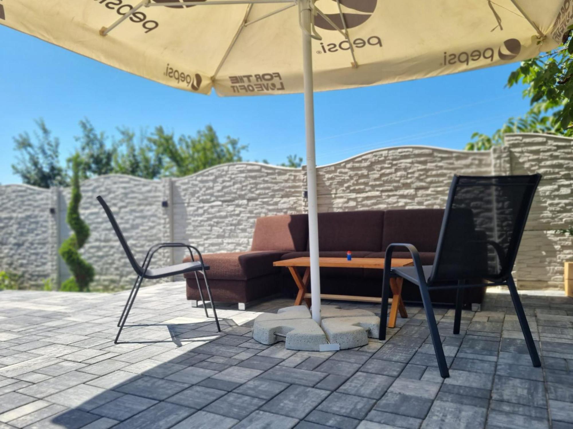Cataleya House Hotell Oesti-Paminteni Exteriör bild